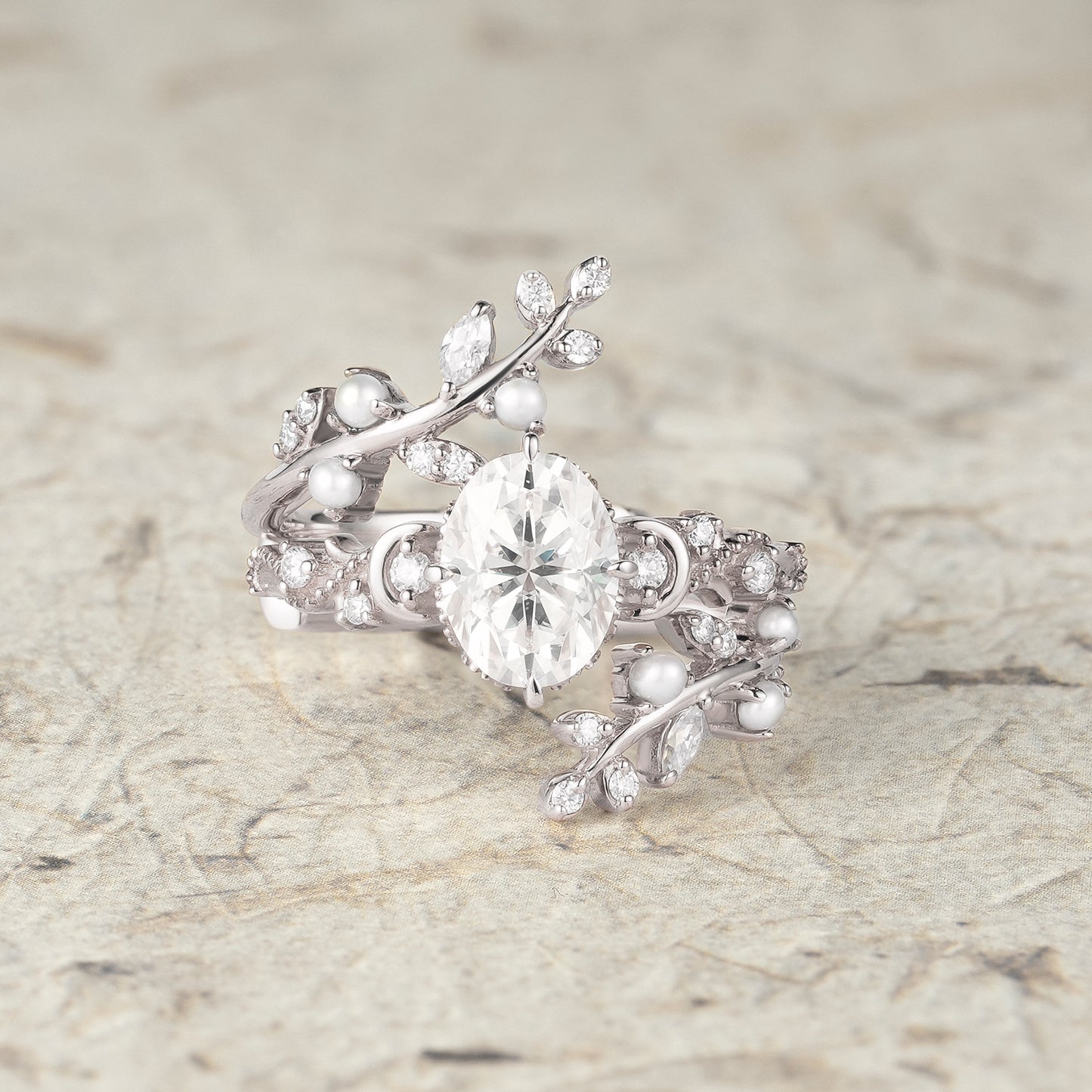 Aphrodite's Enchanted Vine | Moon Design Moissanite Ring Set - Hermione