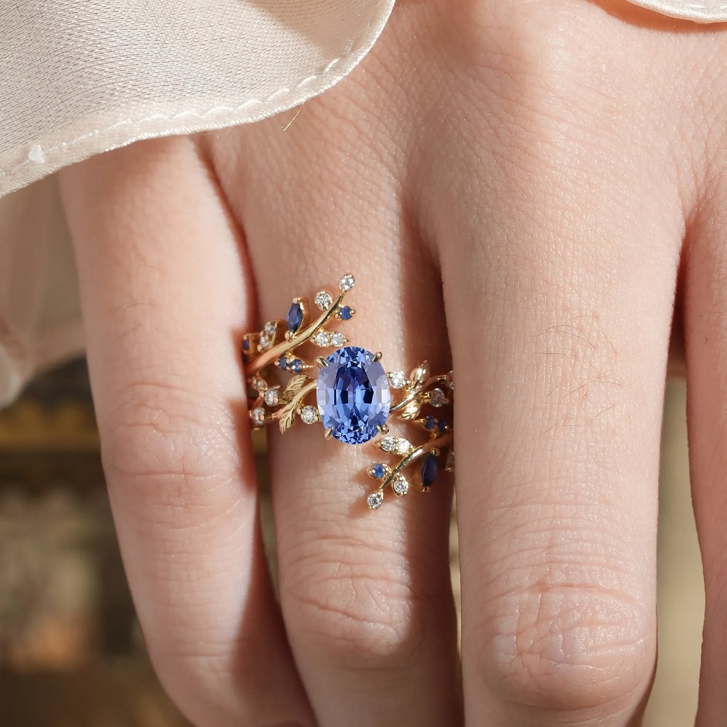 Cornflower Sapphire Cross Leaf Ehancer Ring Set