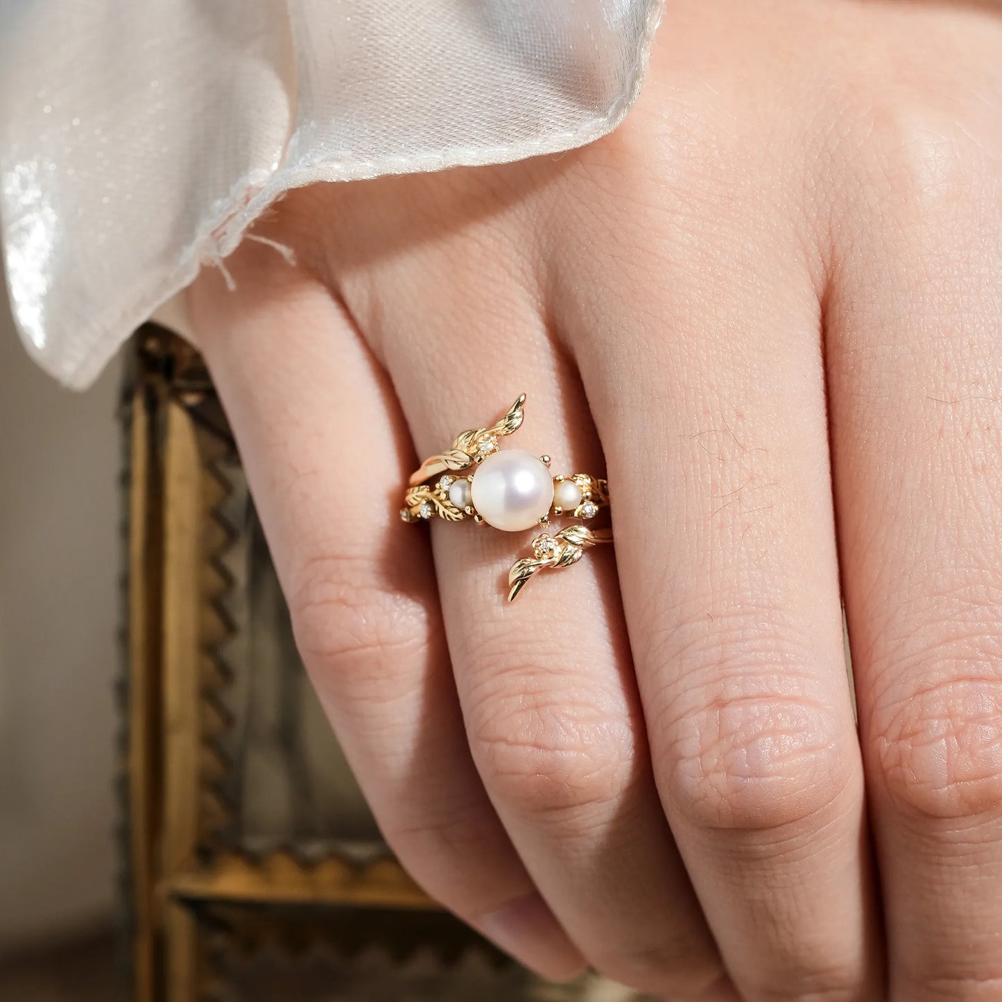 Leaf-Inspired Gold Ring with Pearl