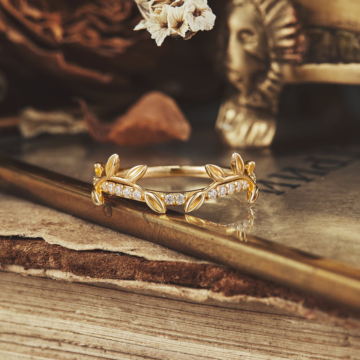 Vine Moissanite Wedding Band