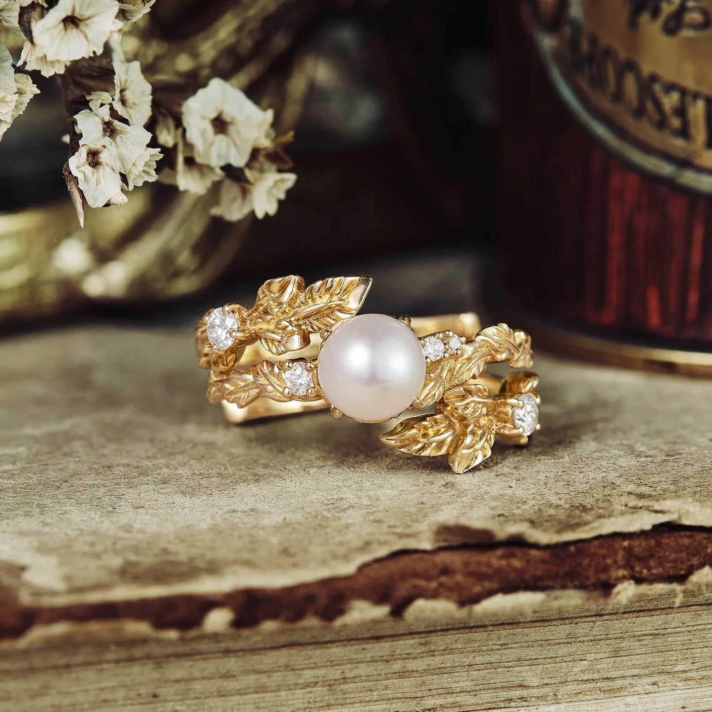 Leaf-Inspired Circular Pearl Engagement Ring Set
