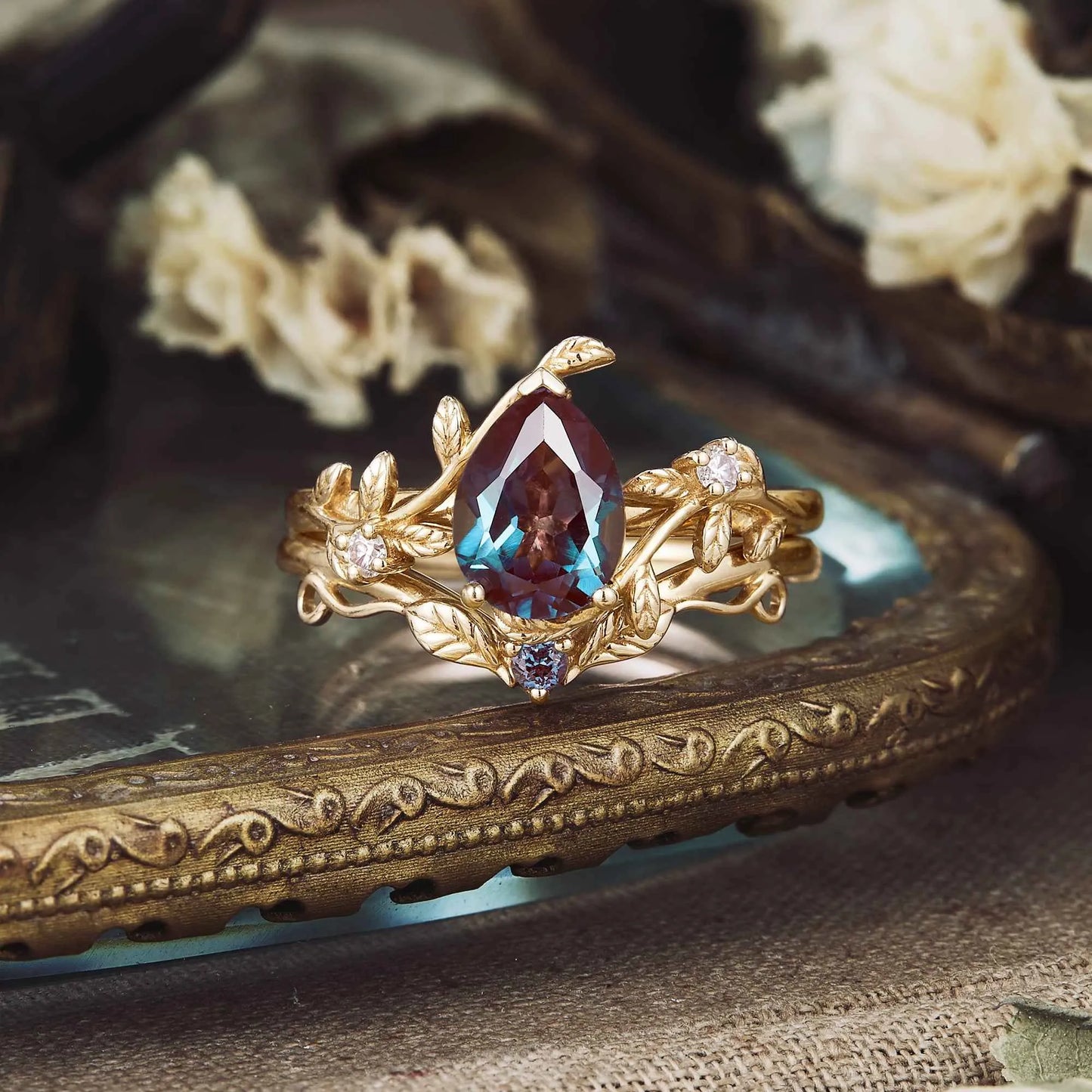 Alexandrite Leaf Engagement Ring Set 2pcs