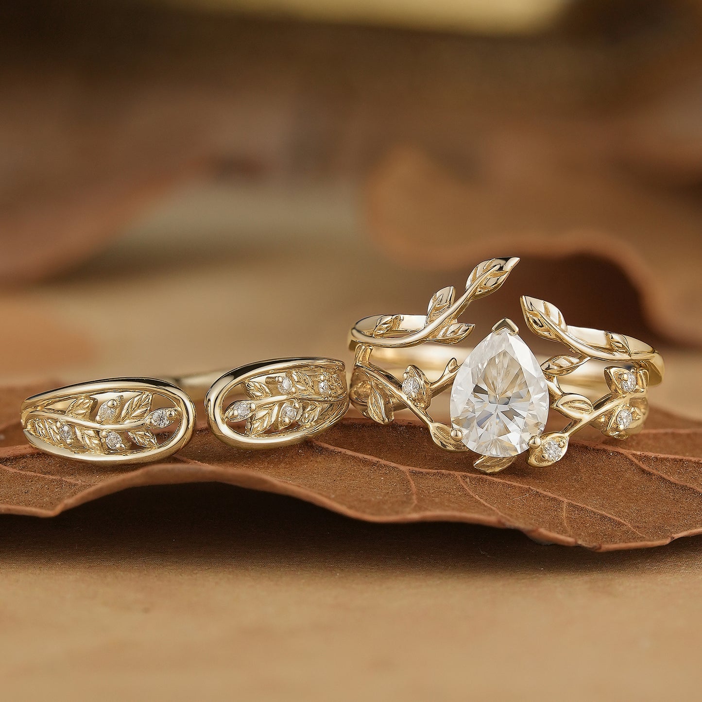 Pear Moissanite Couple Ring Set 3pcs