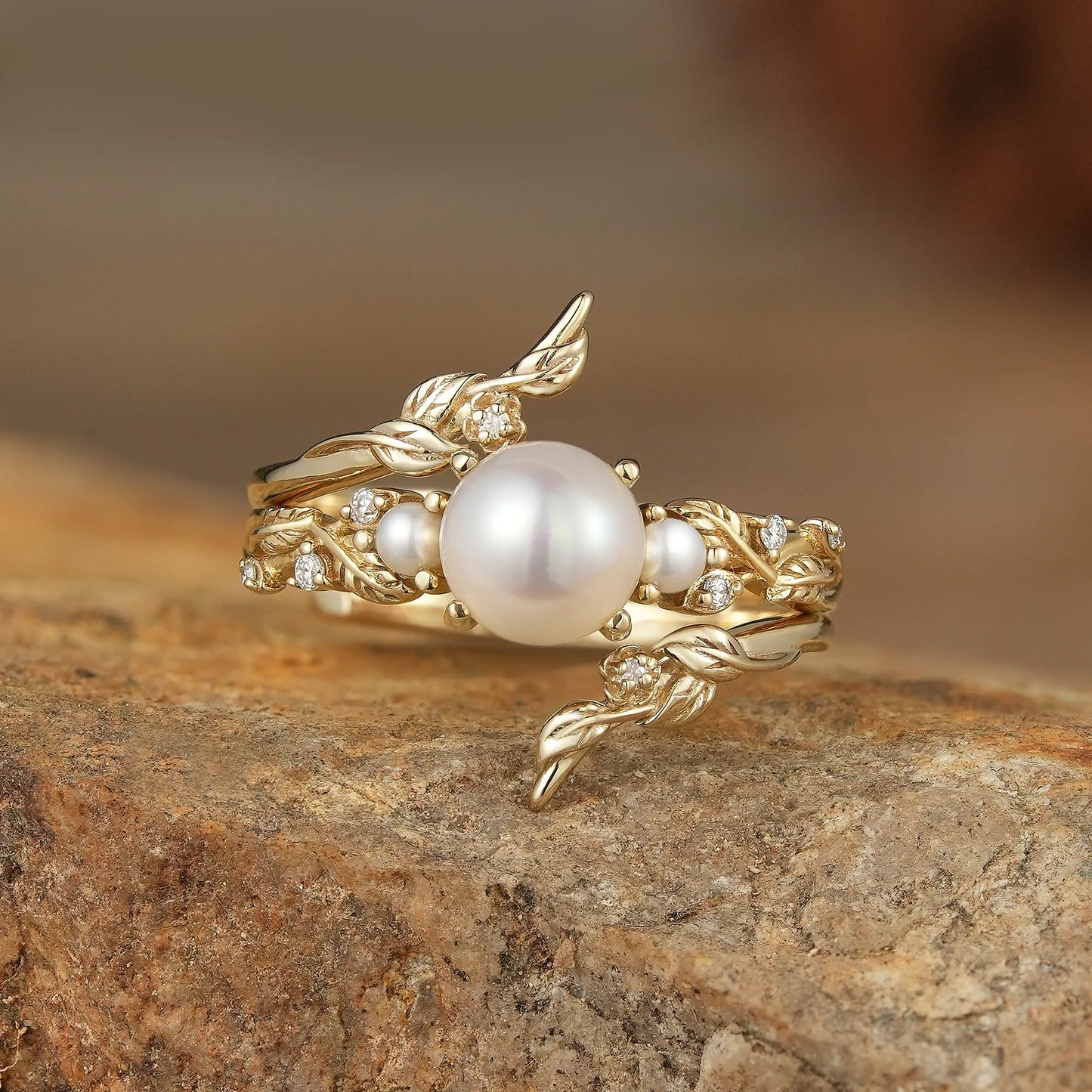 Leaf-Inspired Gold Ring with Pearl
