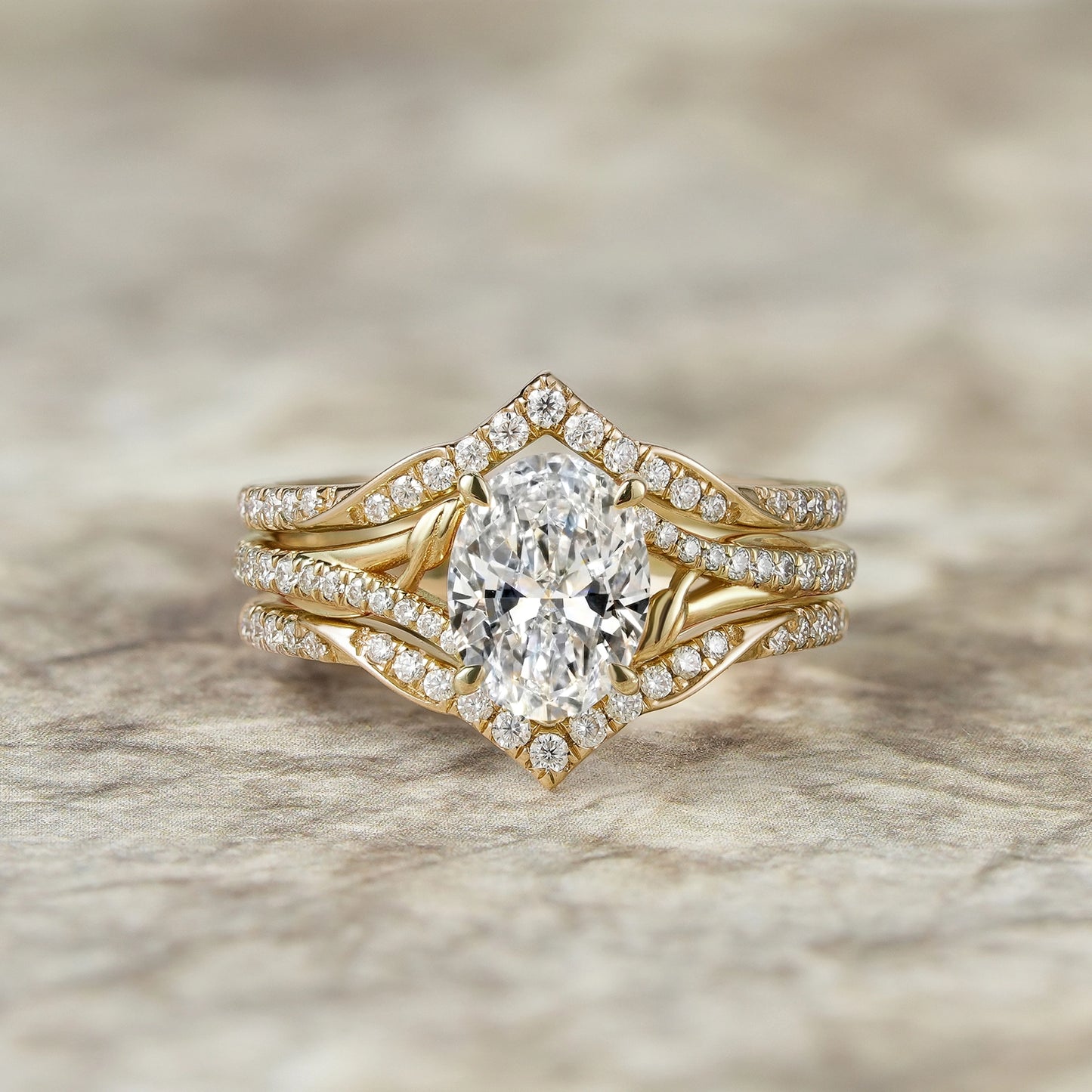 2pcs Oval-cut Lab Grown Diamond Gold Ring set
