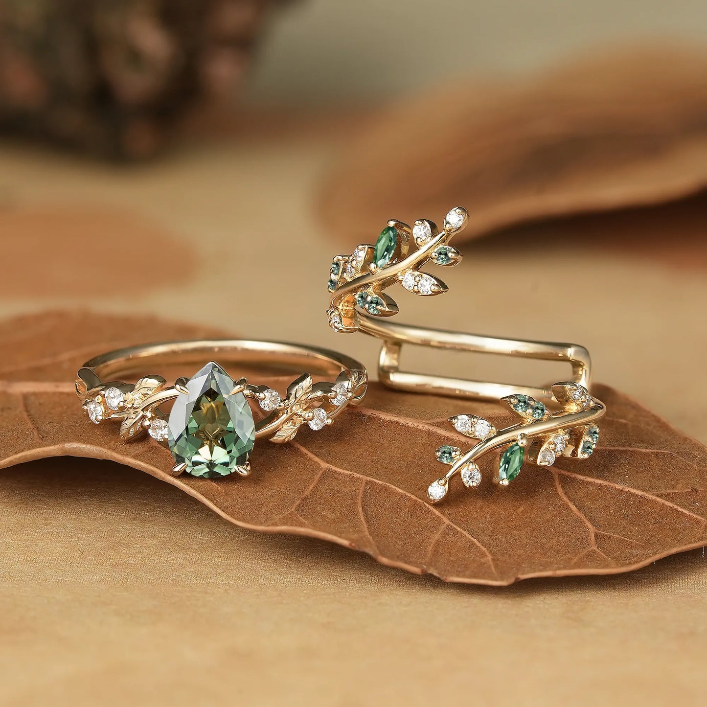 Green Sapphire Cross Leaf Ehancer Ring Set
