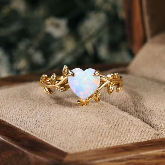 Custom Ring - GemsMagic Nature Inspired Heart Shaped Alexandrite Ring