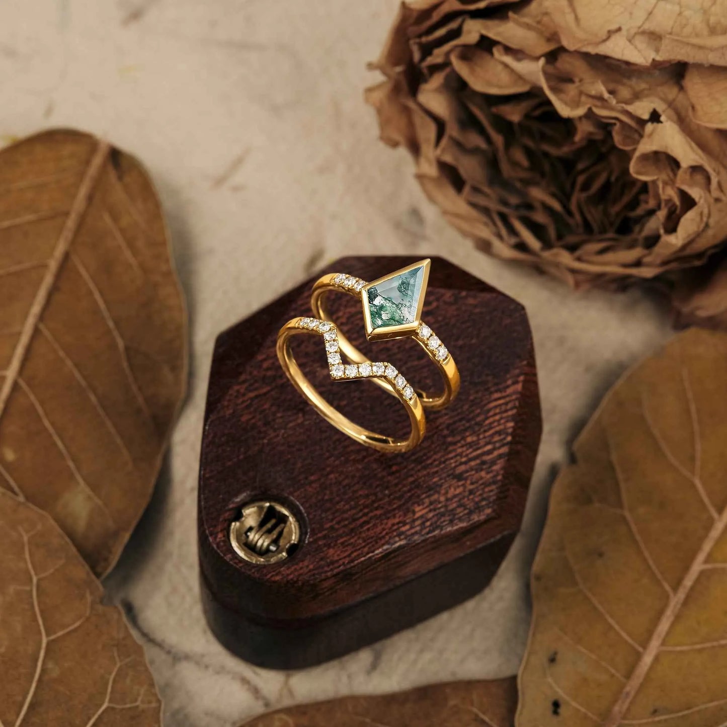 Kite Cut Moss Agate Ring Set