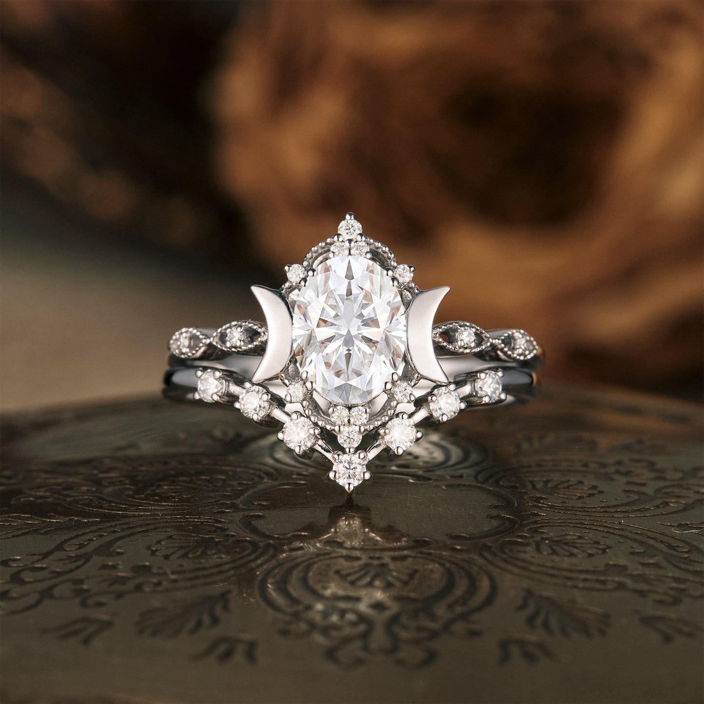 Gemsmagic Moon Inspired Moissanite Engagement Ring Set 2pcs