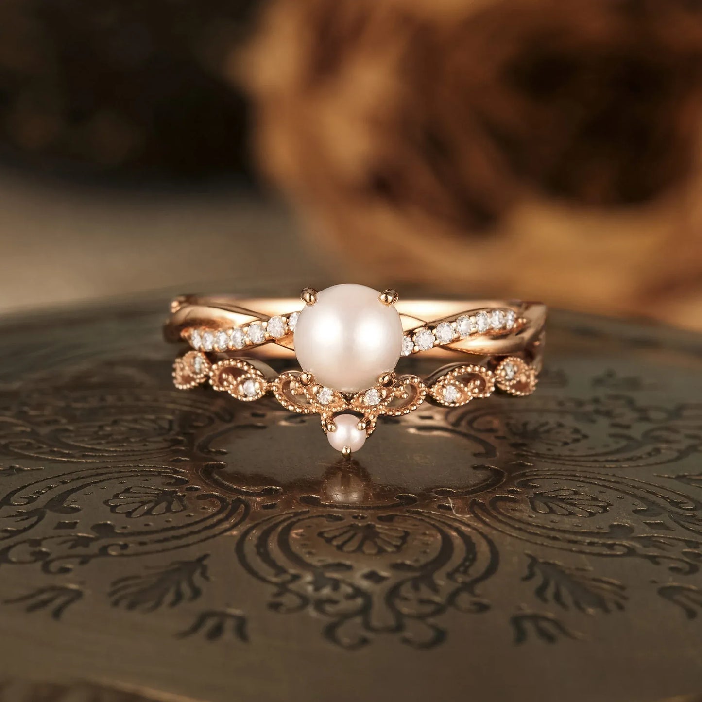 Graceful Pearl Engagement Ring Set