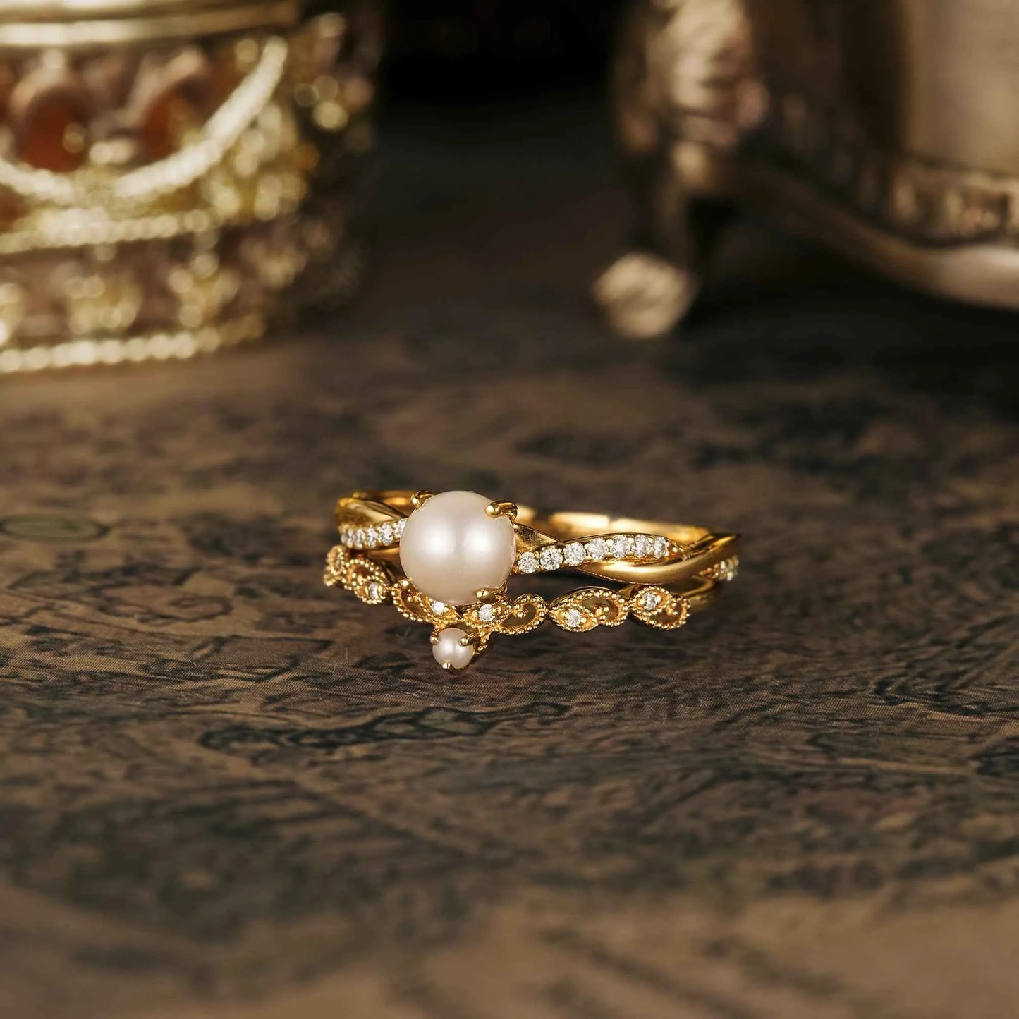 Graceful Pearl Engagement Ring Set