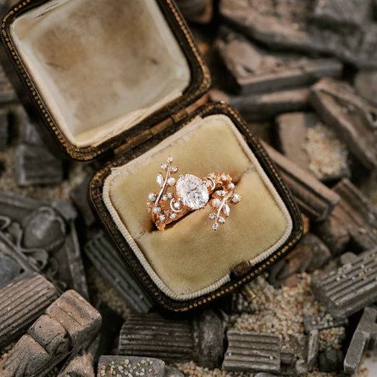 Nature's Narratives: Exploring the Symbolism of Leaf and Moon-Inspired Rings - GemsMagic