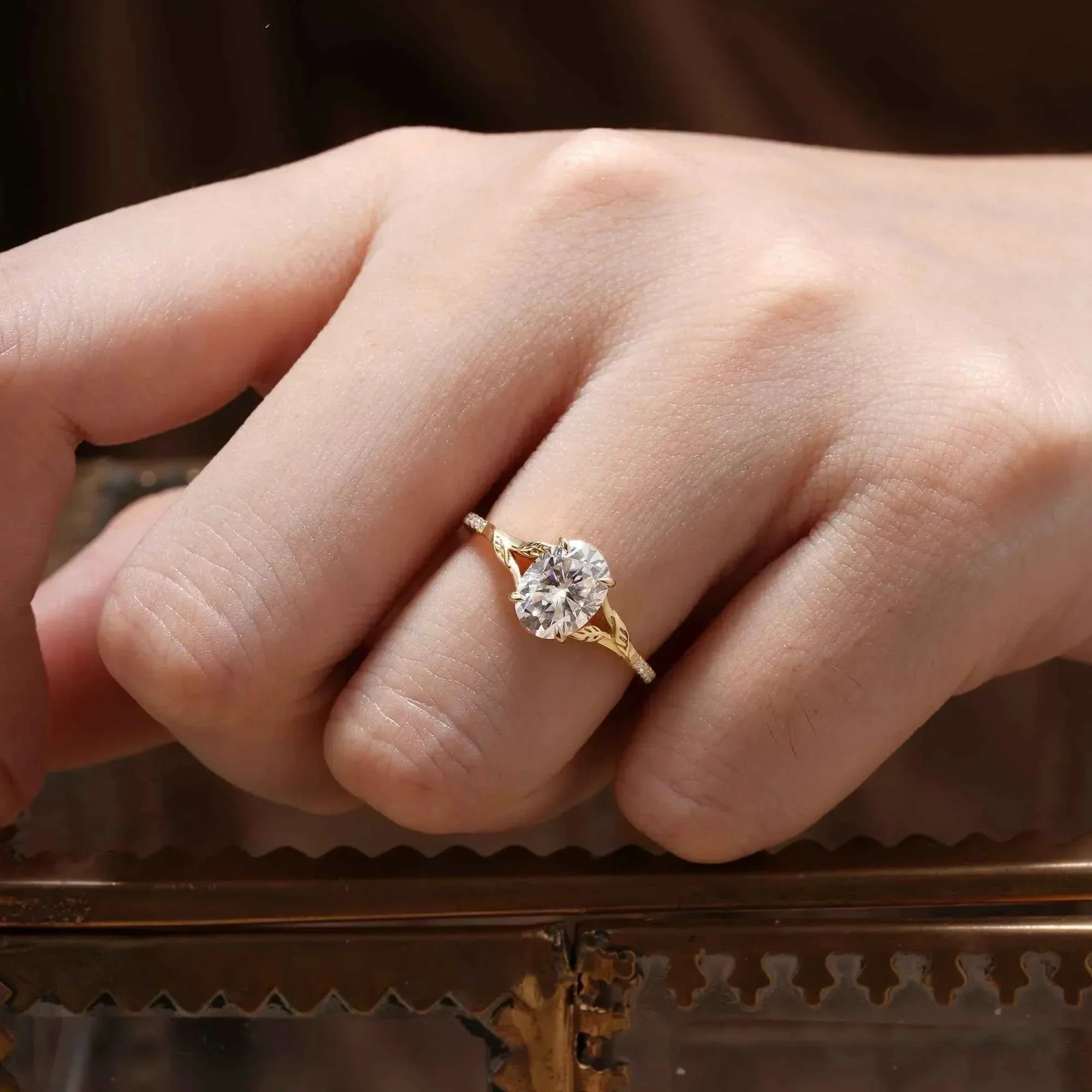What to Know Before Buying a Pavé Engagement Ring: Pros, Cons, and Comfort Tips