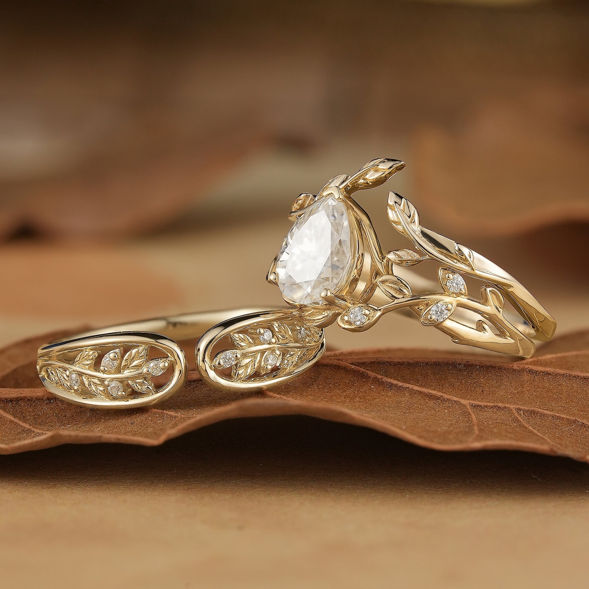 1.7ct Pear Moissanite Couple Ring Set 3pcs - Infinity Pair - GemsMagic