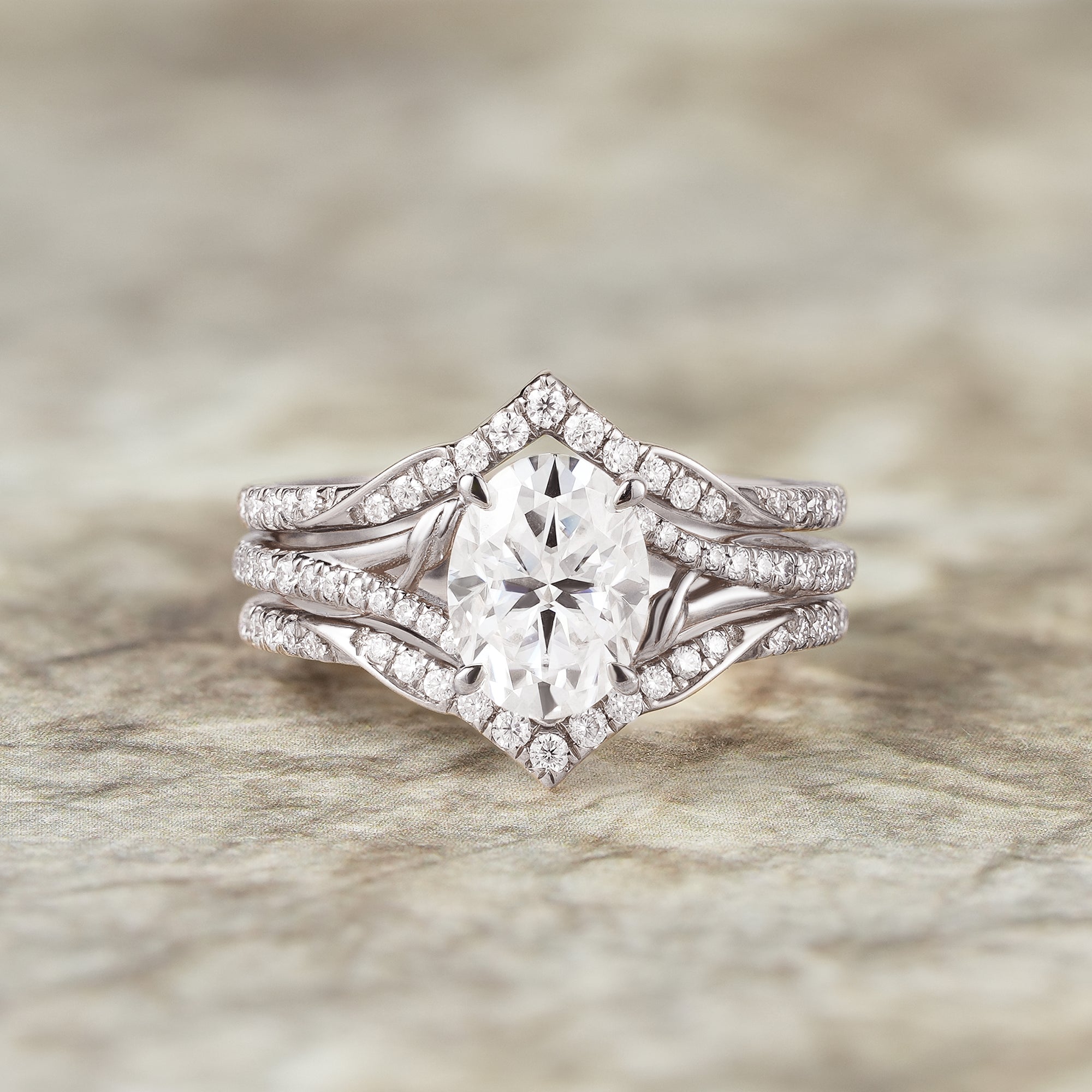 2pcs Oval - cut Moissanite Gold Ring set - Tindra - GemsMagic