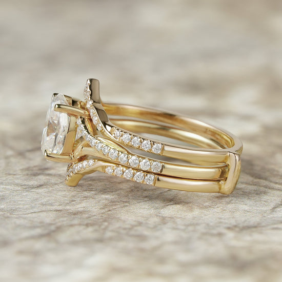 2pcs Oval - cut Moissanite Gold Ring set - Tindra - GemsMagic