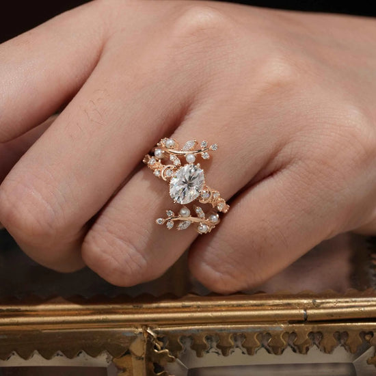 Aphrodite's Enchanted Vine | Moon Design Moissanite Ring Set - Hermione