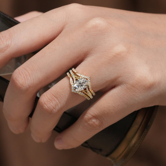 2pcs Oval-cut Moissanite Gold Ring set-Tindra - GemsMagic
