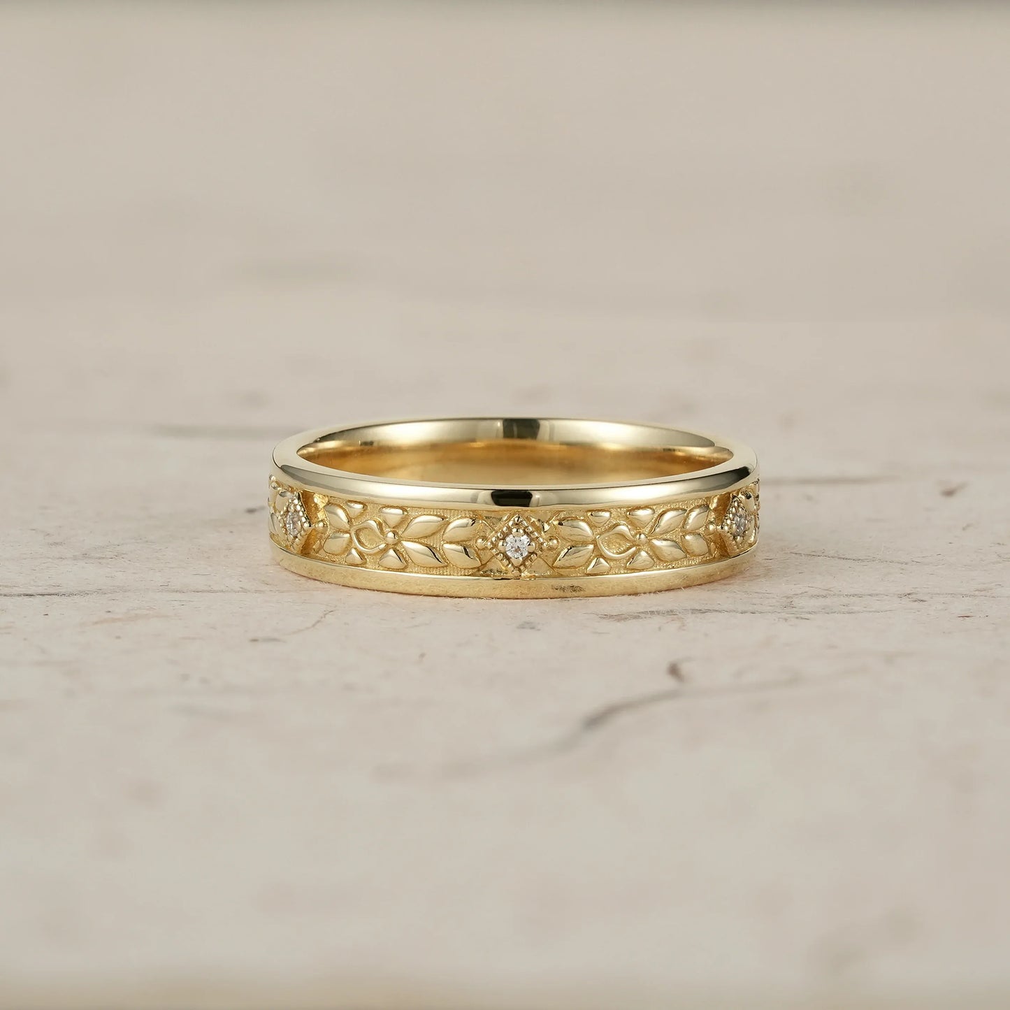 Vintage Men's Moissanite Leaf Band