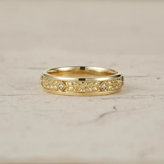 Vintage Men's Moissanite Leaf Band