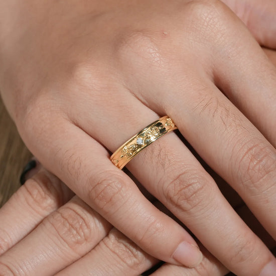 Leaf Inspired Men's Ring with Moissanite