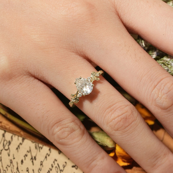 Pear-shaped Moissanite Engagement Ring
