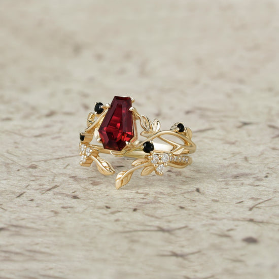 2pcs Coffin Shaped Ruby Leaf Ring Set
