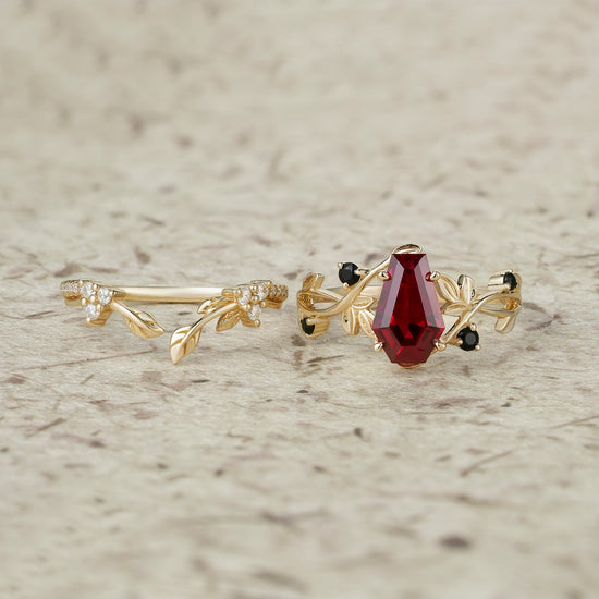 2pcs Coffin Shaped Ruby Leaf Ring Set