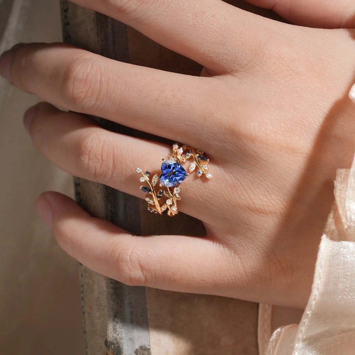 Heart Shaped Cornflower Sapphire Ehancer Ring Set 