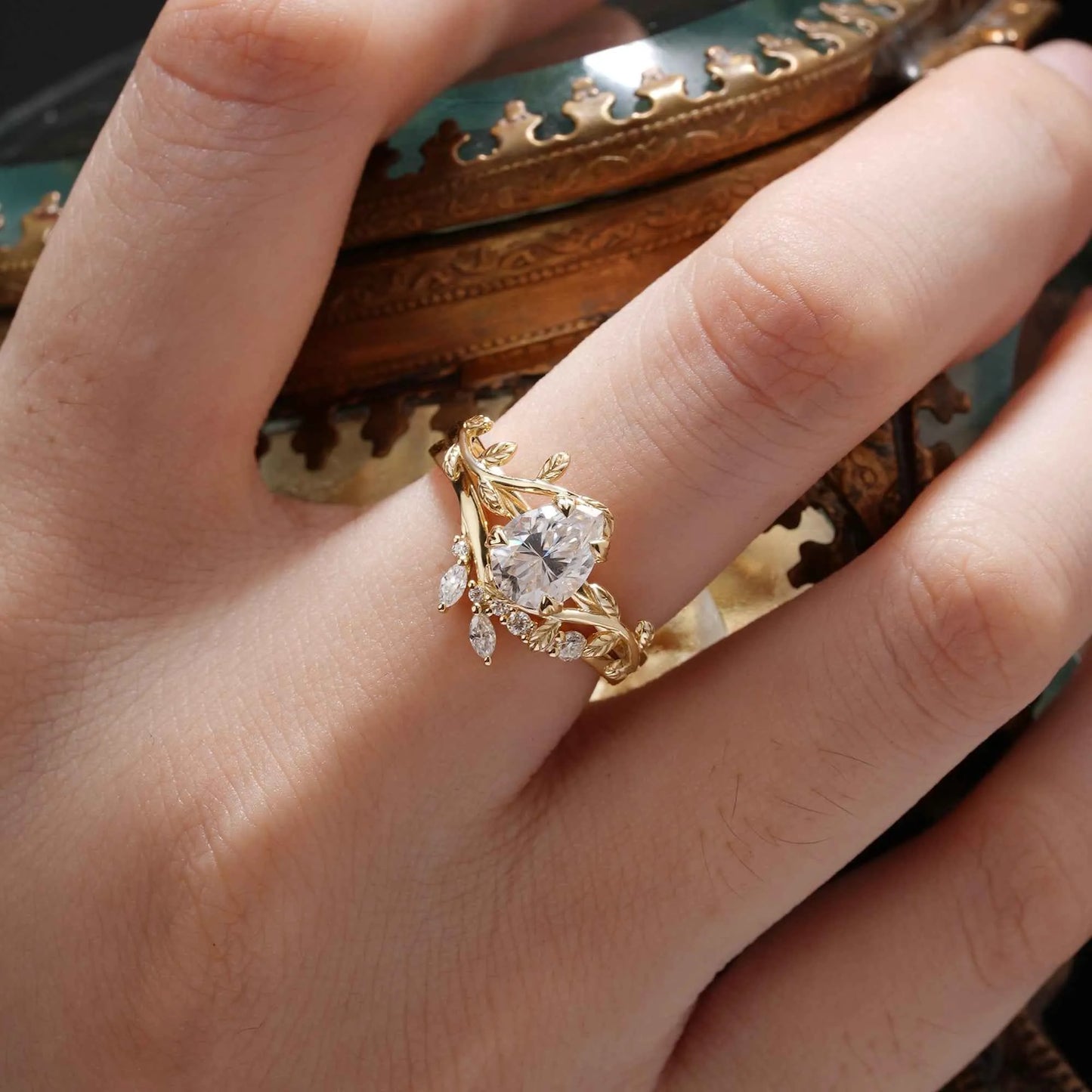 Moissanite Engagement Ring Set 2pcs