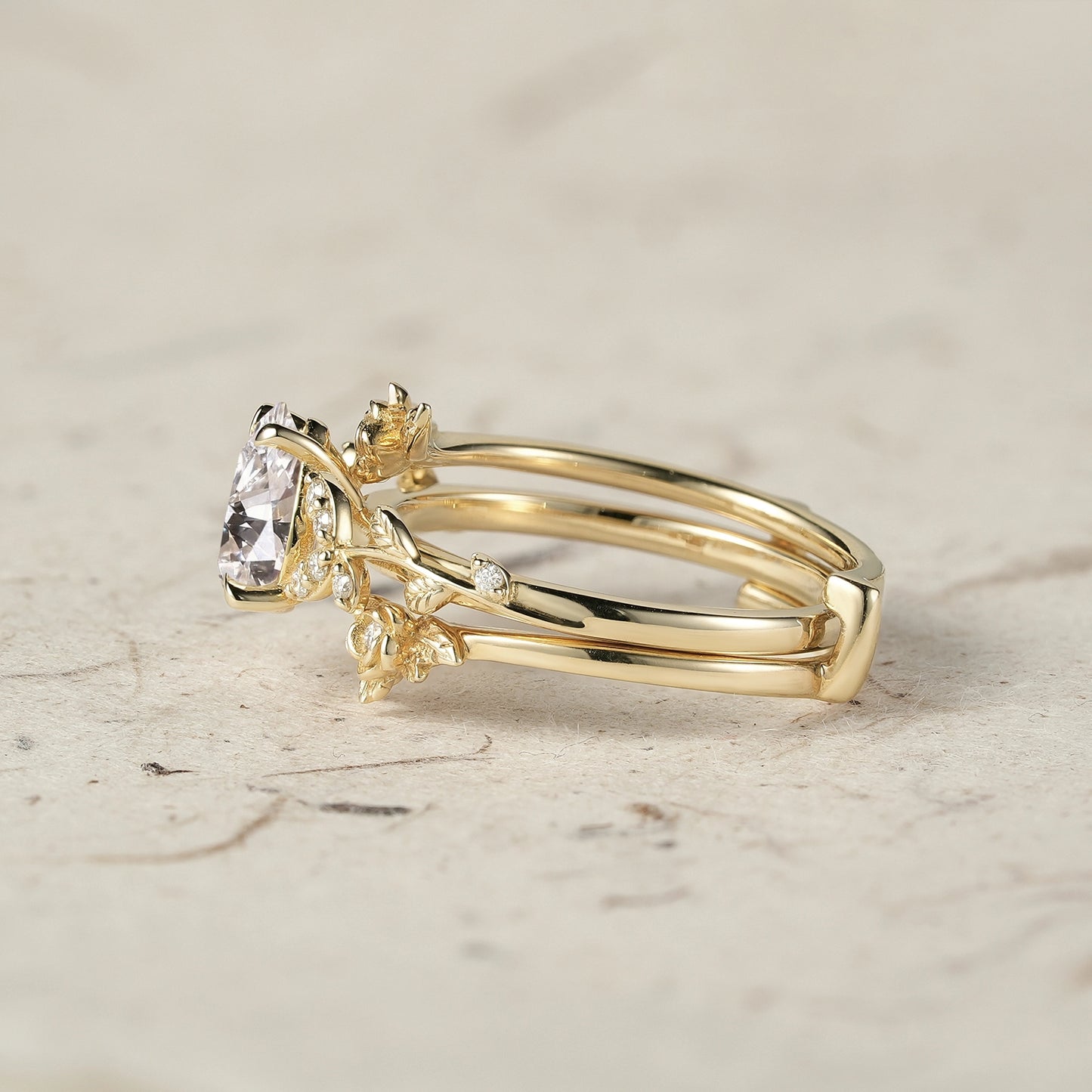 Pear Cut Lab Grown Diamond Ring Set 