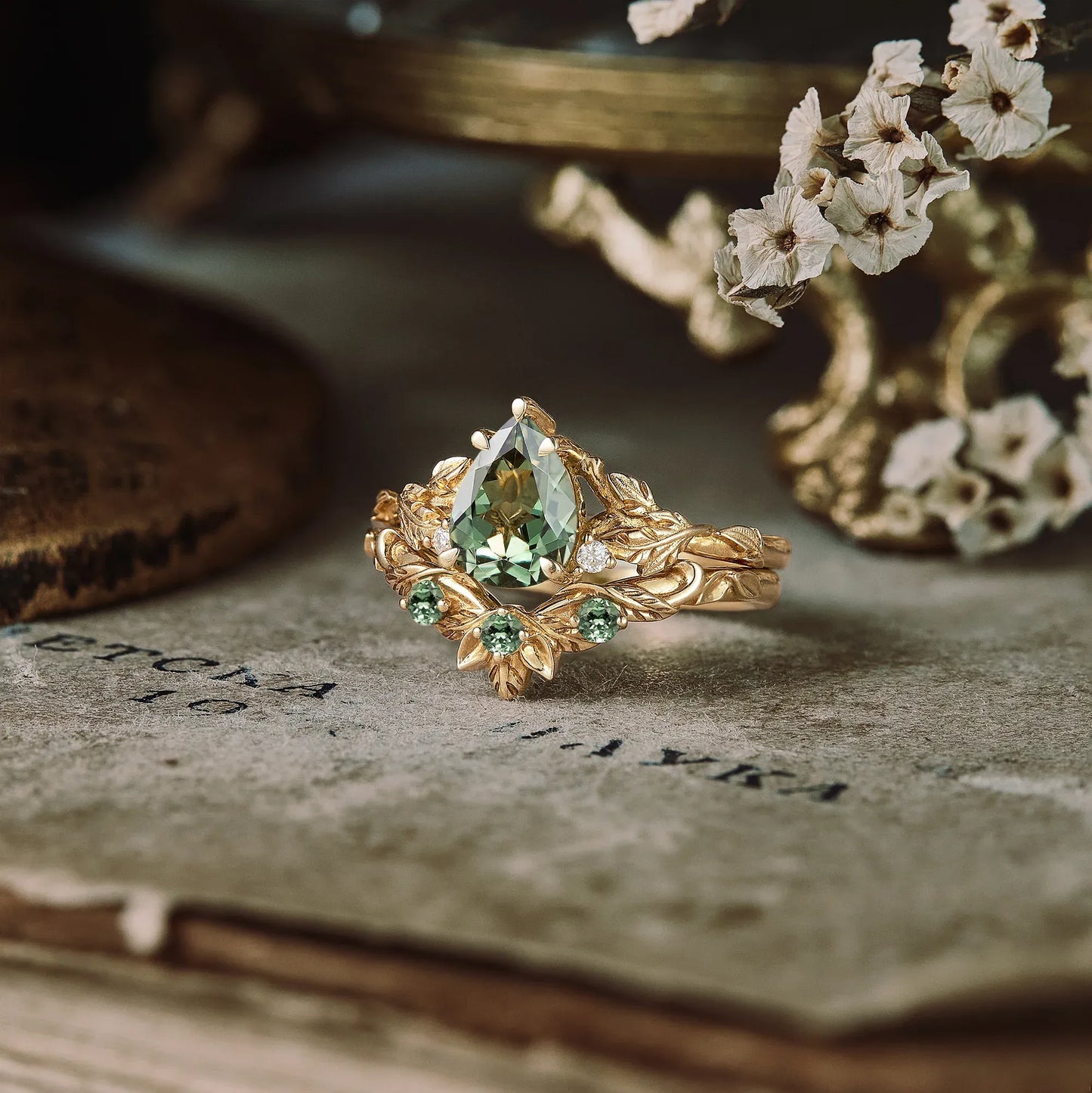Green Sapphire Engagement Ring Set 2pcs
