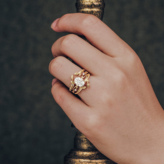 Oval Moissanite Cluster Floral Engagement Ring Set - Beata