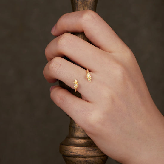 Wedding Rings with Nature's Floral