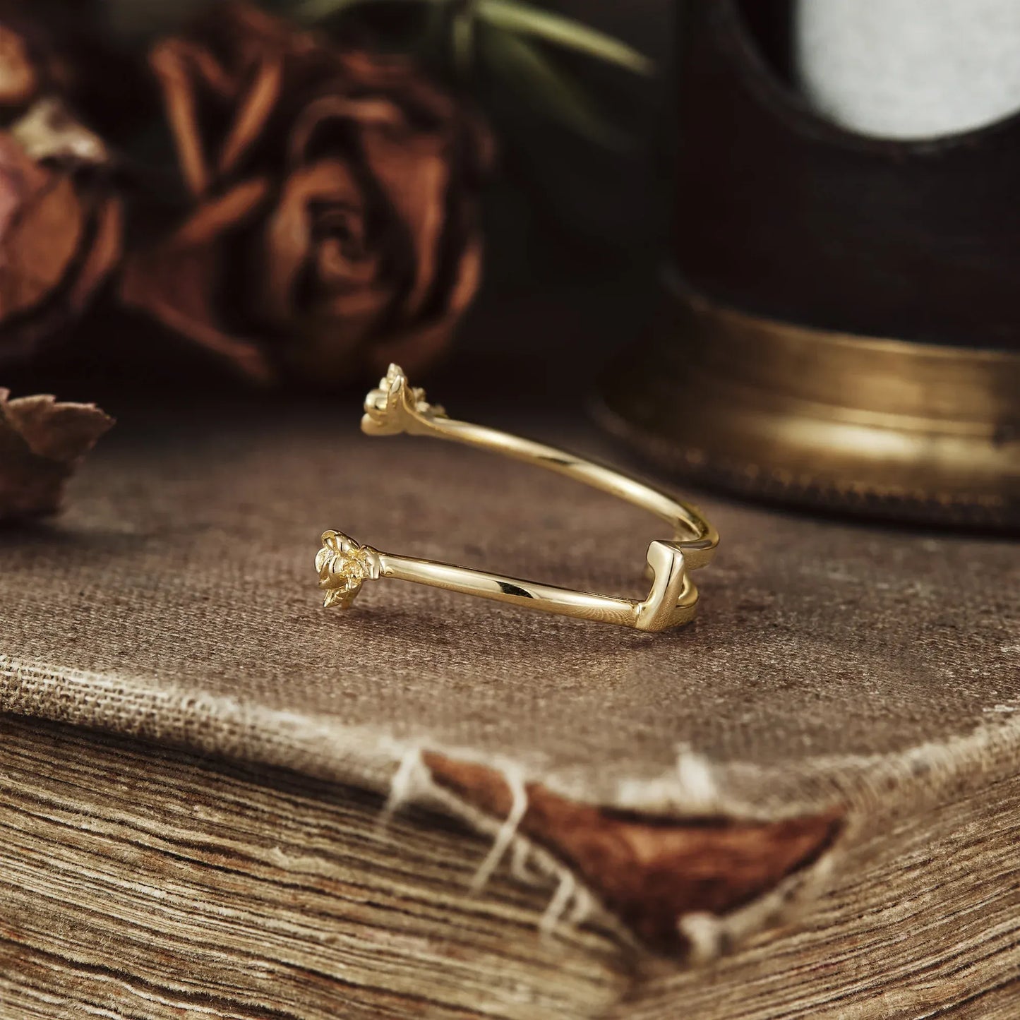 Wedding Rings with Nature's Floral