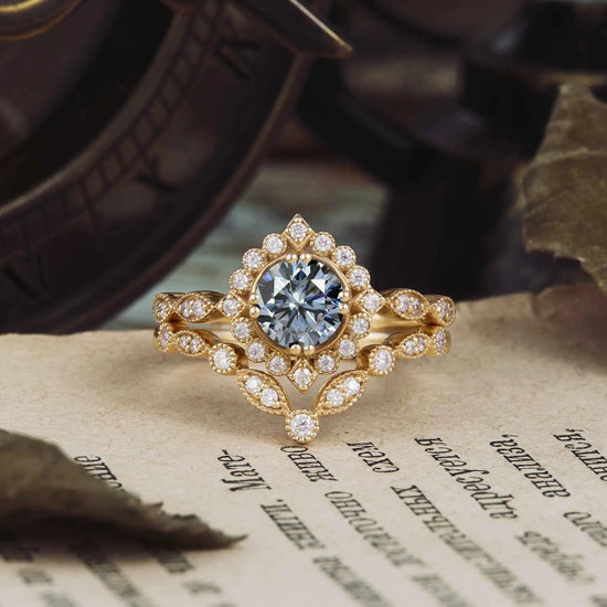 Vintage Small Sun Gray Moissanite Ring Set