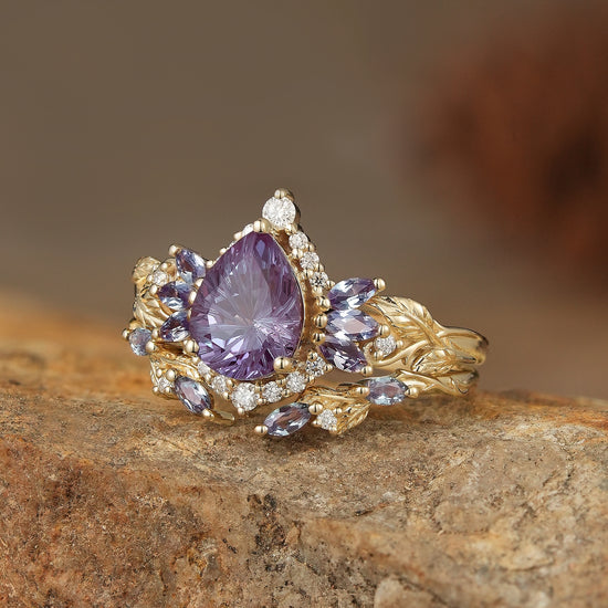 Alexandrite Halo Gold Ring Set 2pcs