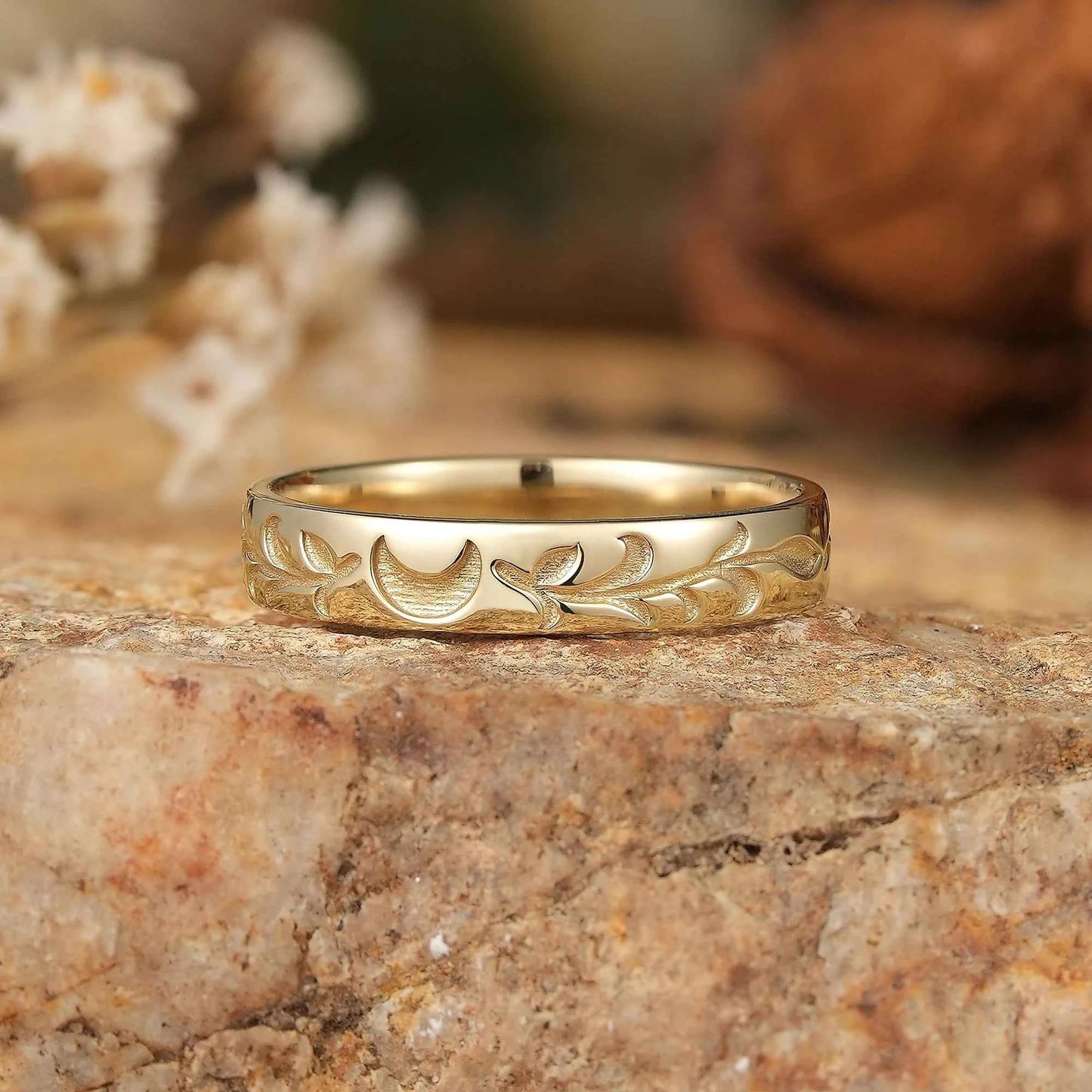Moon & Leaf Gold Men's Band - Kai