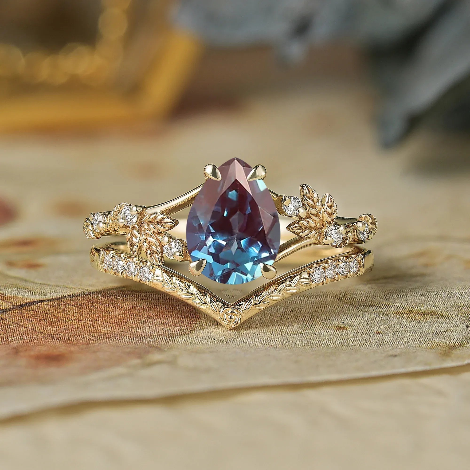 Alexandrite Engagement Ring Set 2pcs - Cressida - GemsMagic