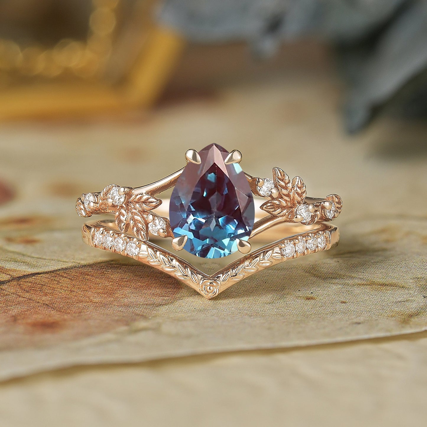 Alexandrite Engagement Ring Set 2pcs - Cressida - GemsMagic