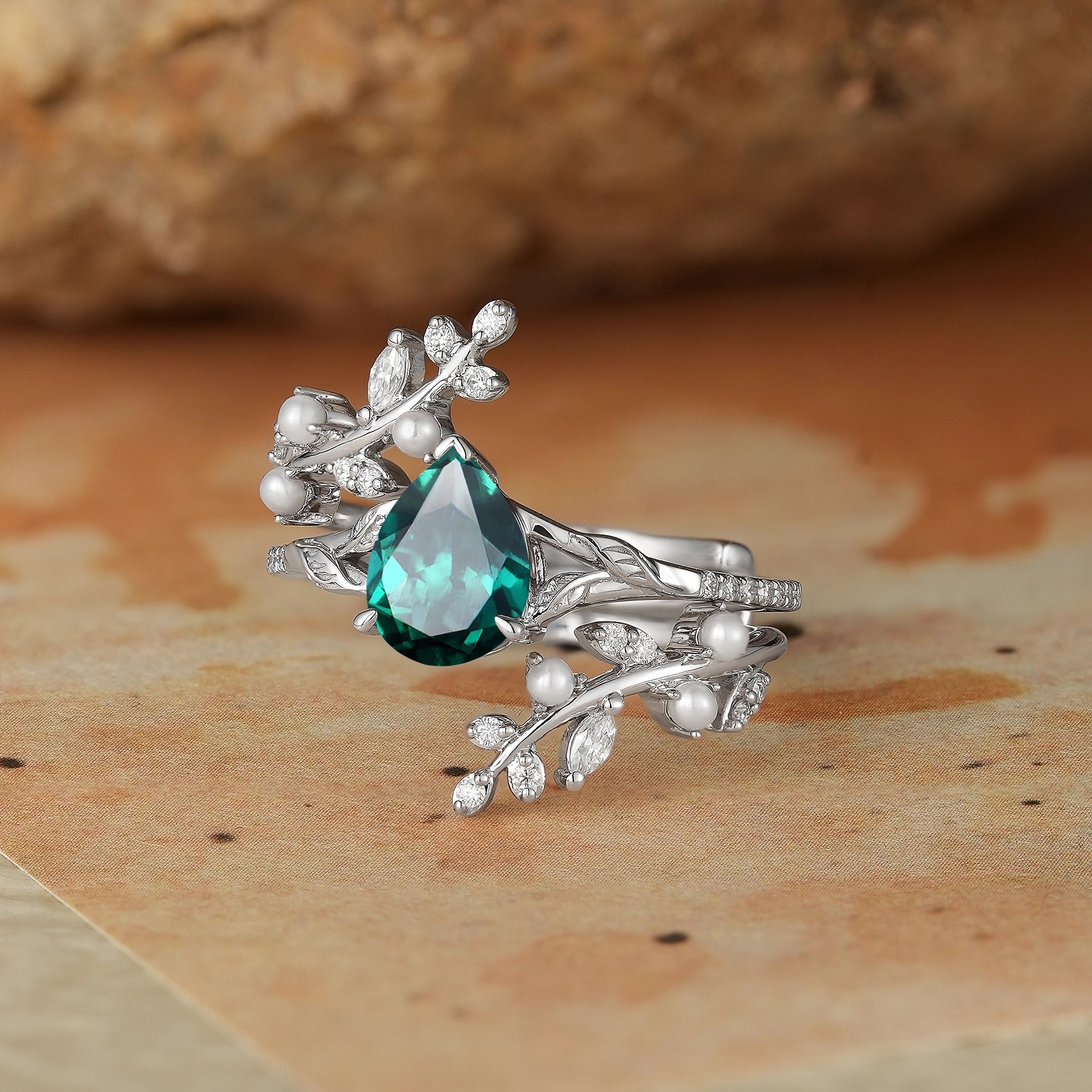Aphrodite's Enchanted Vine | Emerald & Pearl Leaf Ring Set - Juniper - GemsMagic