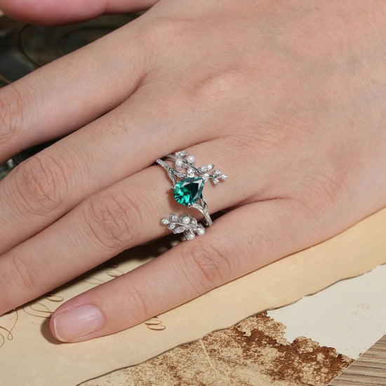 Aphrodite's Enchanted Vine | Emerald & Pearl Leaf Ring Set - Juniper - GemsMagic