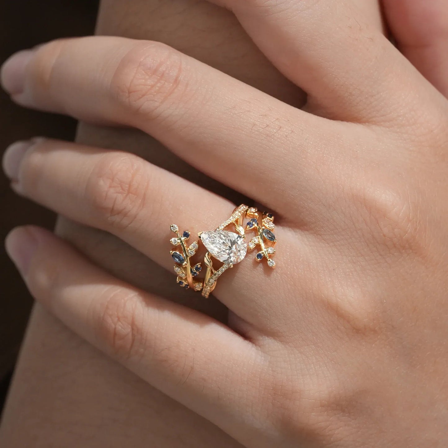 Aphrodite's Enchanted Vine| Lab Grown Diamond and Sapphire Ring Set - Aurora - GemsMagic