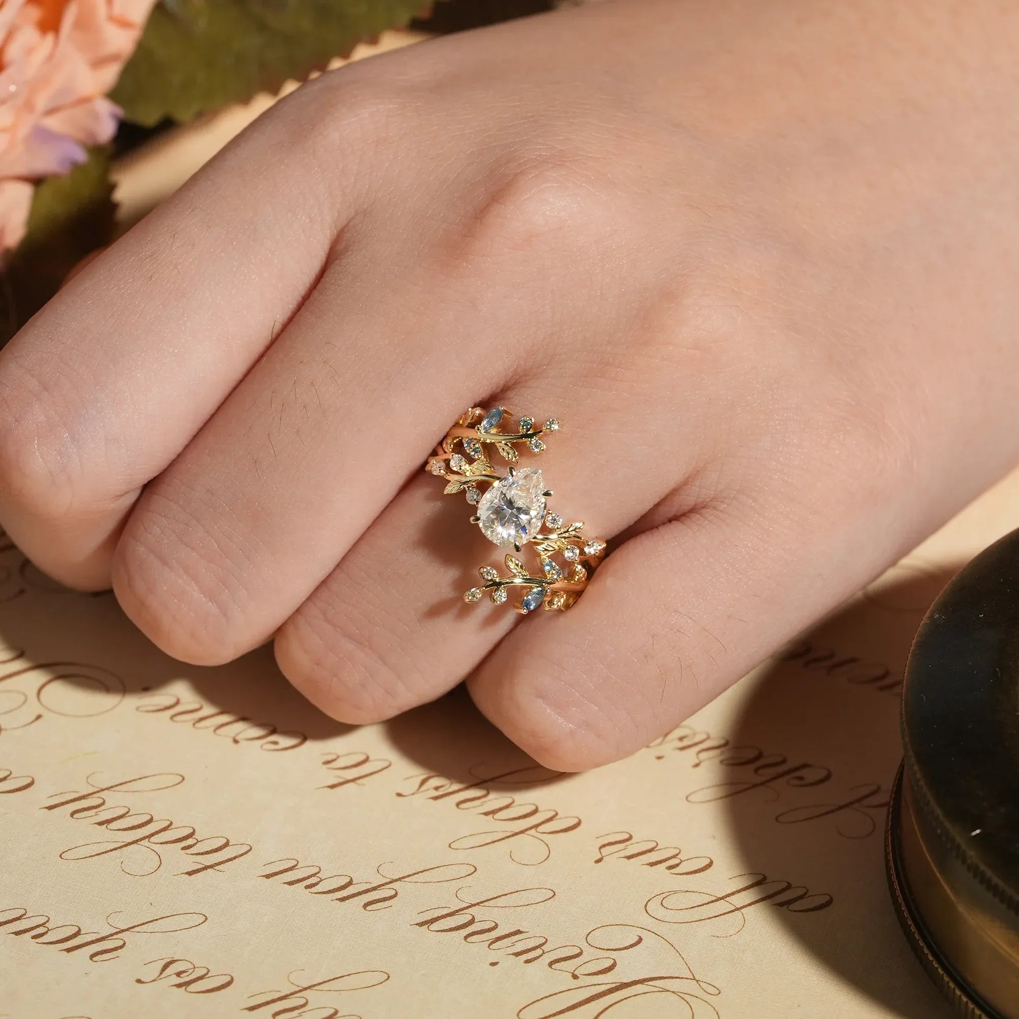 Aphrodite's Enchanted Vine | Moissanite Leaf Engagement Ring Set 2pcs - Vesper - GemsMagic