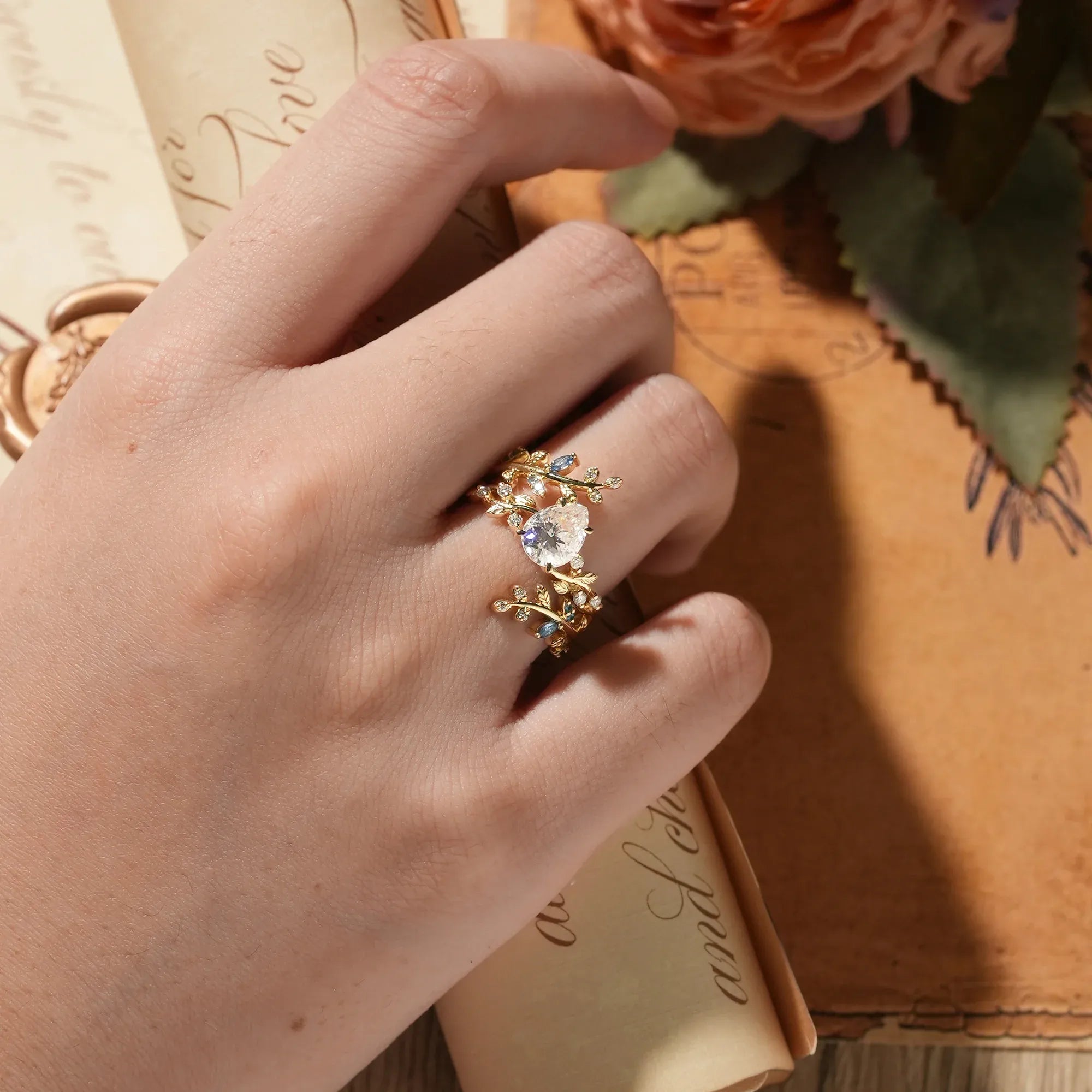 Aphrodite's Enchanted Vine | Moissanite Leaf Engagement Ring Set 2pcs - Vesper - GemsMagic