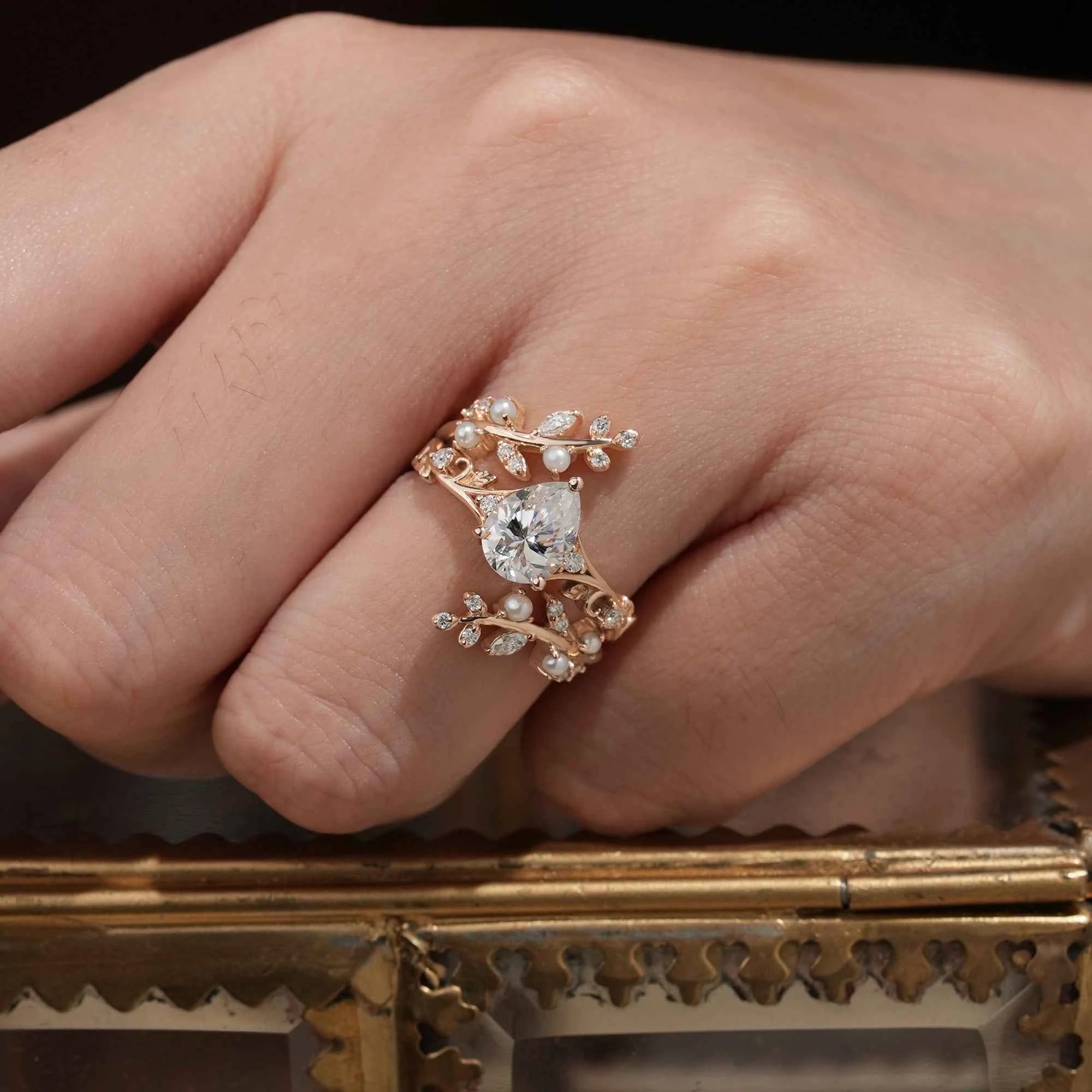 Aphrodite's Enchanted Vine | Moissanite & Pearl Ring Set - Siobhan - GemsMagic