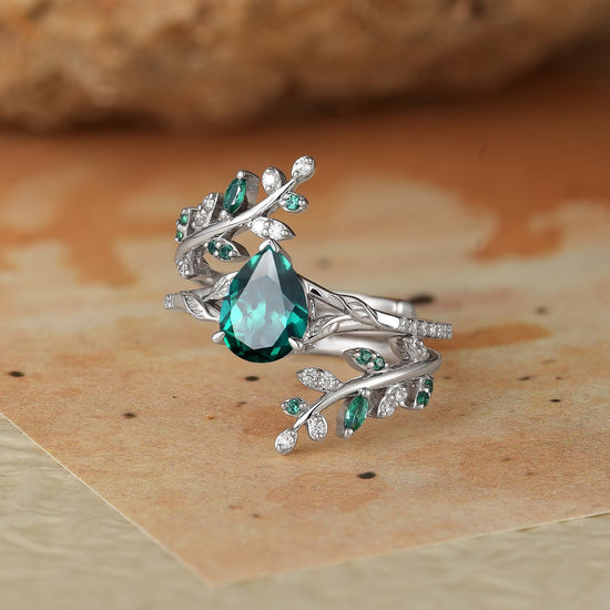 Aphrodite's Enchanted Vine | White Gold Emerald Engagement Ring Set - Marigold - GemsMagic