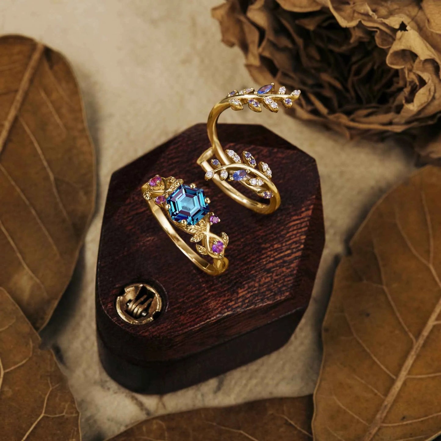 Aphrodite's Rhododendron Catawbiense Inspired Alexandrite Ring Set - Thala - GemsMagic