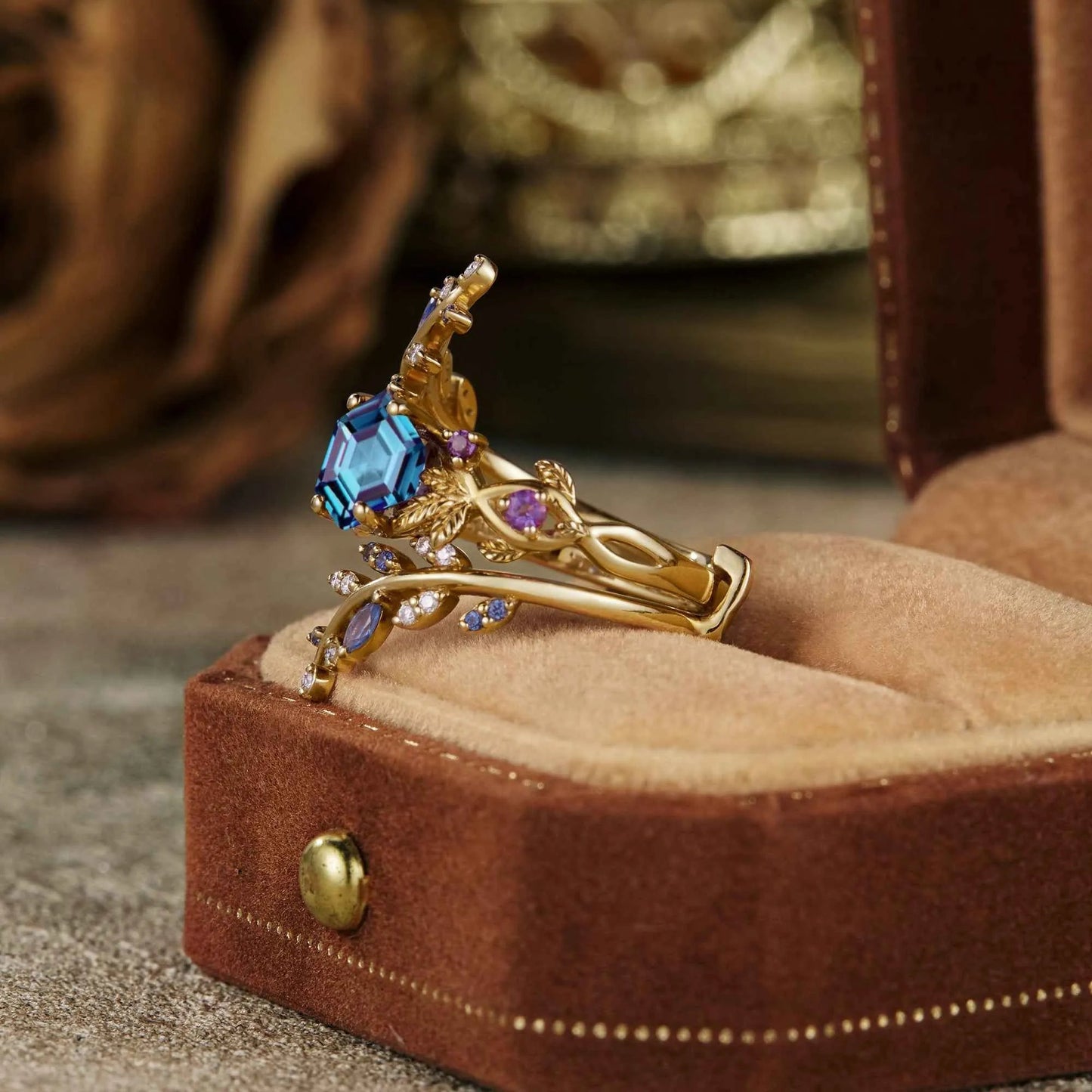 Aphrodite's Rhododendron Catawbiense Inspired Alexandrite Ring Set - Thala - GemsMagic