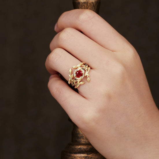 Blooming Rose, Black Onyx and Ruby Ring Set - GemsMagic